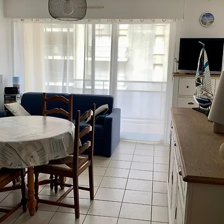F2 A Fort-mahon-plage, Proche Mer, 1er Etage, Garage Prive, A Deux Pas Des Commerces - Fr-1-482-136 Fort-Mahon-Plage