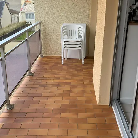 Apartment F2 A Fort-mahon-plage, Proche Mer, 1er Etage, Garage Prive, A Deux Pas Des Commerces - Fr-1-482-136 *